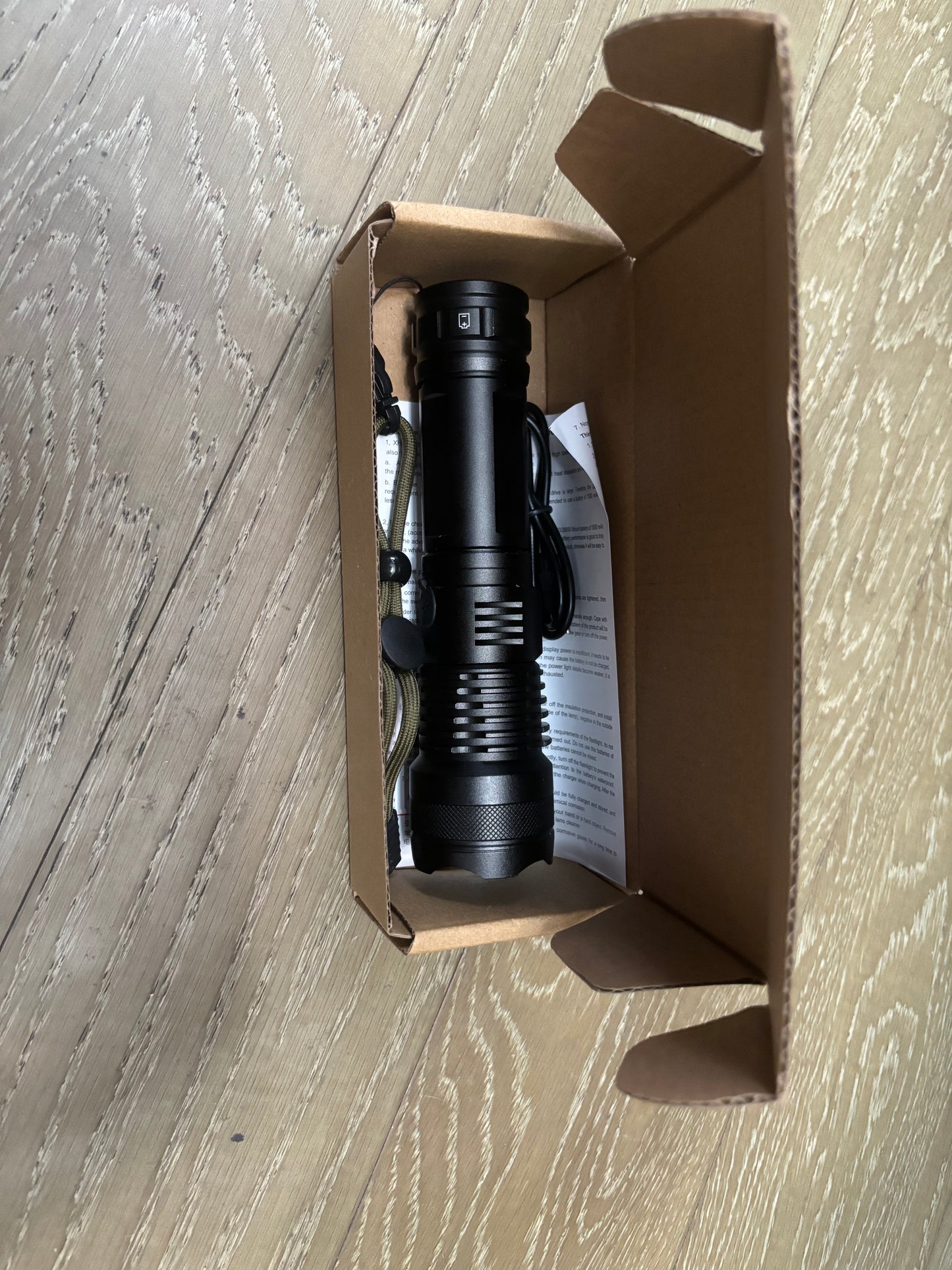 High power outdoor flashlight
